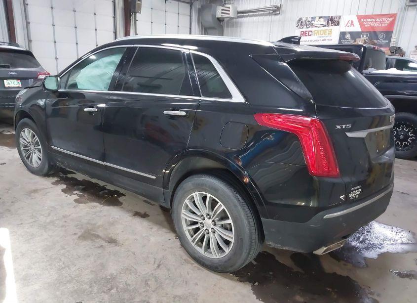 Photo 3 of 2018 Cadillac Xt5 LUXURY (VIN 1GYKNDRS6JZ198855)