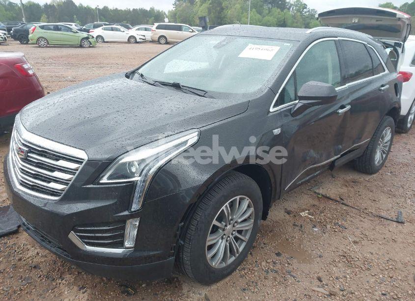 Photo 2 of 2019 Cadillac Xt5 LUXURY (VIN 1GYKNDRS6KZ113420)