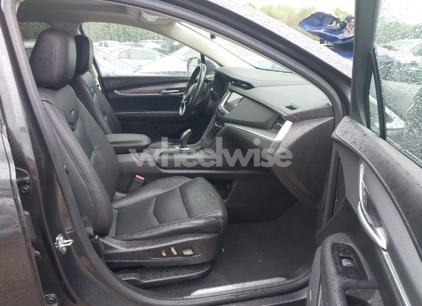 Photo 5 of 2019 Cadillac Xt5 LUXURY (VIN 1GYKNDRS6KZ113420)