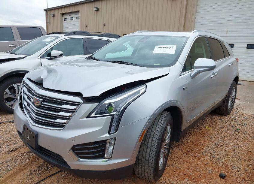 Photo 2 of 2018 Cadillac Xt5 LUXURY (VIN 1GYKNDRS7JZ188206)