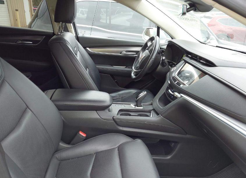 Photo 5 of 2018 Cadillac Xt5 LUXURY (VIN 1GYKNDRS7JZ188206)