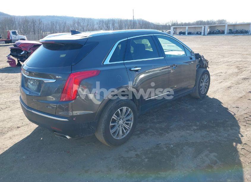 Photo 4 of 2019 Cadillac Xt5 LUXURY (VIN 1GYKNDRS7KZ162402)