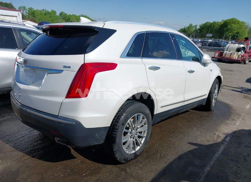 Photo 4 of 2017 Cadillac Xt5 LUXURY (VIN 1GYKNDRS8HZ202558)