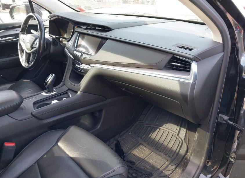 Photo 5 of 2018 Cadillac Xt5 LUXURY (VIN 1GYKNDRS8JZ182317)