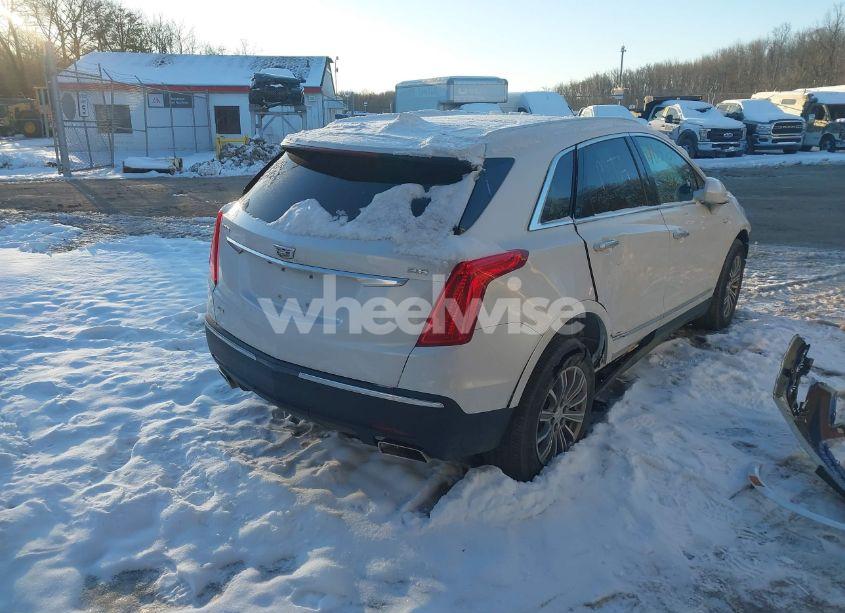 Photo 4 of 2019 Cadillac Xt5 LUXURY (VIN 1GYKNDRS8KZ207654)