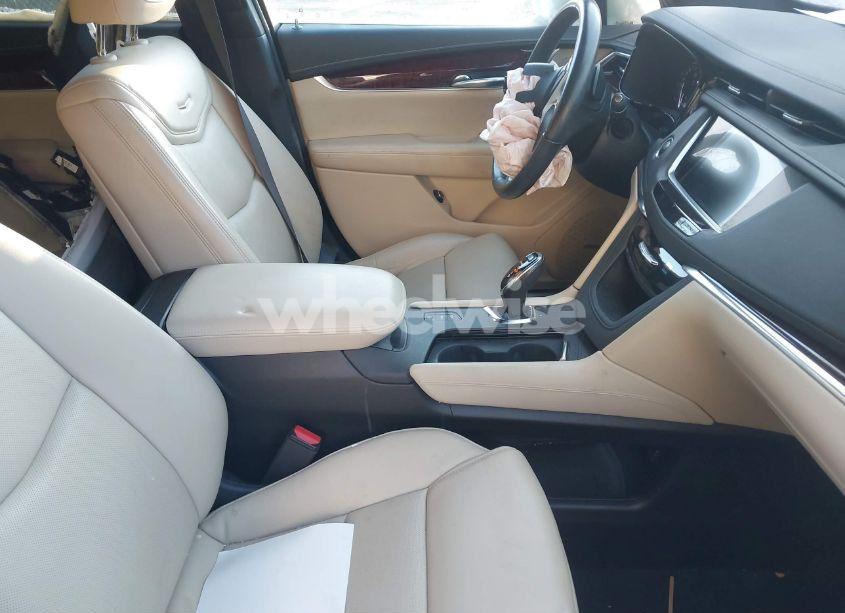 Photo 5 of 2019 Cadillac Xt5 LUXURY (VIN 1GYKNDRS8KZ207654)