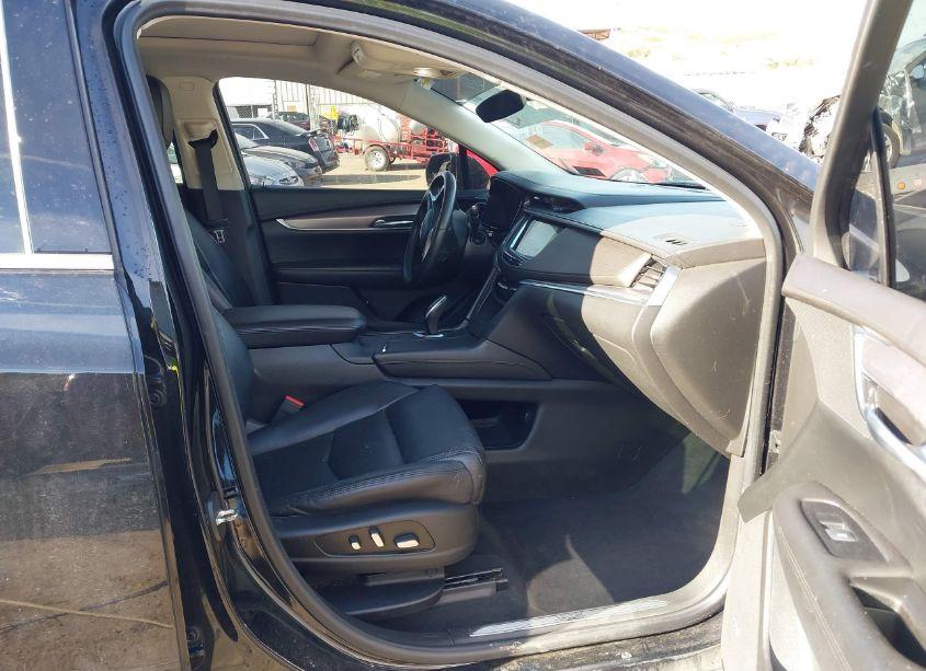 Photo 5 of 2017 Cadillac Xt5 LUXURY (VIN 1GYKNDRS9HZ121634)