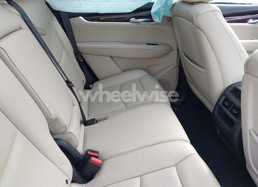 Photo 8 of 2017 Cadillac Xt5 LUXURY (VIN 1GYKNDRS9HZ222351)