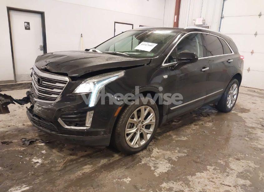 Photo 2 of 2017 Cadillac Xt5 LUXURY (VIN 1GYKNDRS9HZ319825)