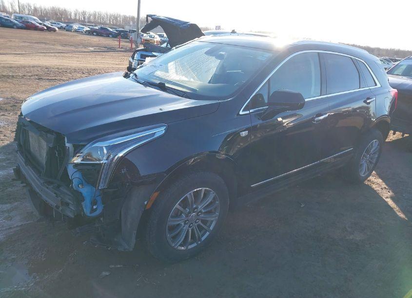 Photo 2 of 2018 Cadillac Xt5 LUXURY (VIN 1GYKNDRS9JZ165638)