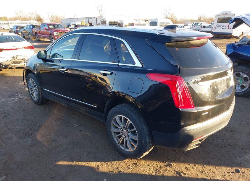 Photo 3 of 2018 Cadillac Xt5 LUXURY (VIN 1GYKNDRS9JZ165638)