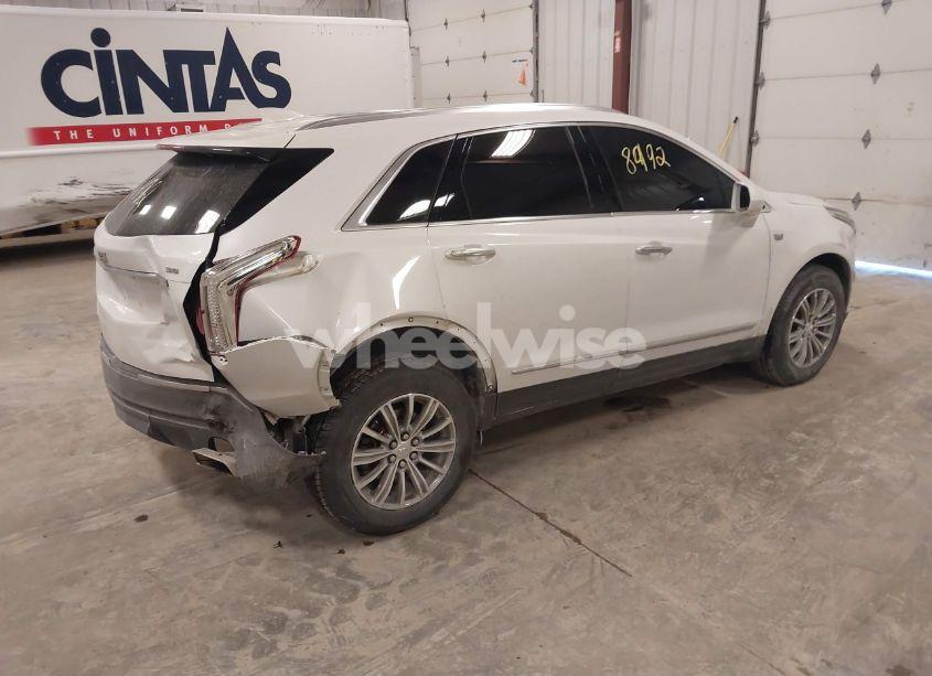 Photo 4 of 2019 Cadillac Xt5 LUXURY (VIN 1GYKNDRS9KZ199788)