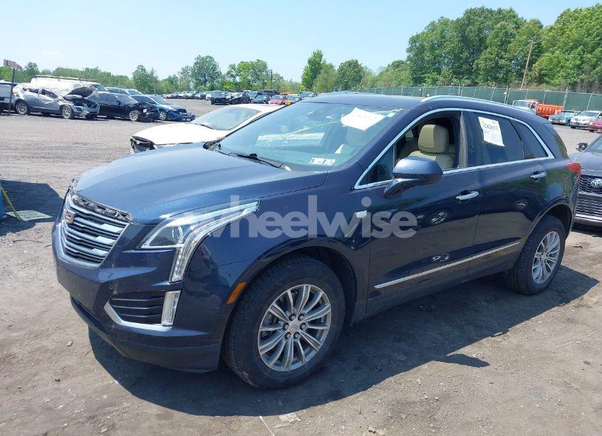 Photo 2 of 2017 Cadillac Xt5 LUXURY (VIN 1GYKNDRSXHZ286737)