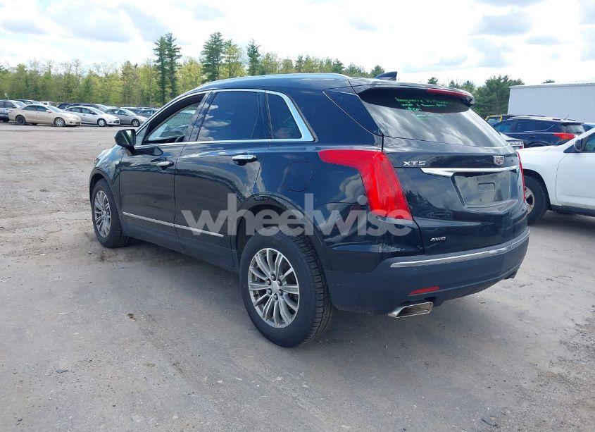 Photo 3 of 2017 Cadillac Xt5 LUXURY (VIN 1GYKNDRSXHZ319333)