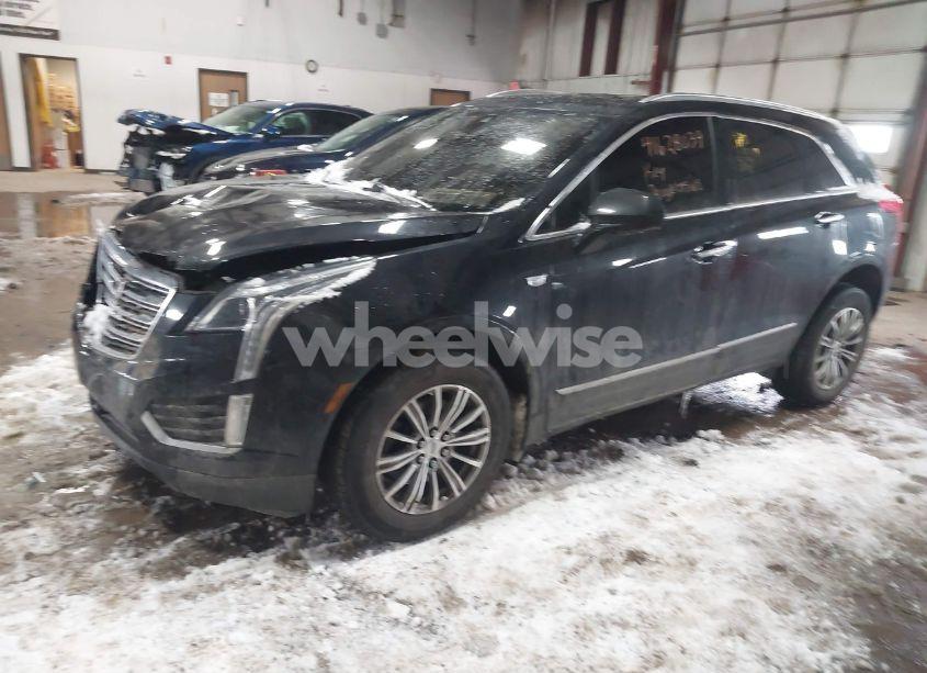 Photo 2 of 2018 Cadillac Xt5 LUXURY (VIN 1GYKNDRSXJZ182299)