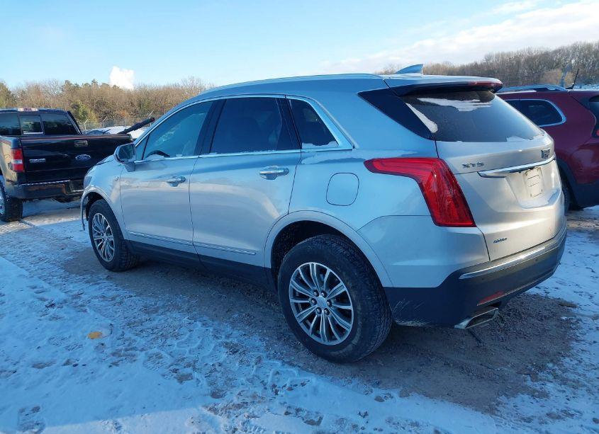 Photo 3 of 2019 Cadillac Xt5 LUXURY (VIN 1GYKNDRSXKZ110391)