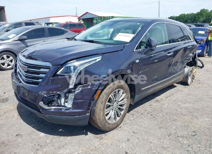 Photo 2 of 2019 Cadillac Xt5 LUXURY (VIN 1GYKNDRSXKZ232989)