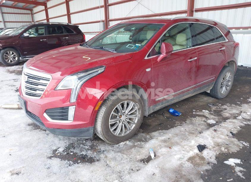 Photo 2 of 2019 Cadillac Xt5 LUXURY (VIN 1GYKNDRSXKZ276460)