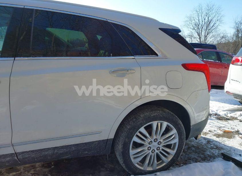 Photo 21 of 2017 Cadillac Xt5 PREMIUM LUXURY (VIN 1GYKNERS1HZ145710)