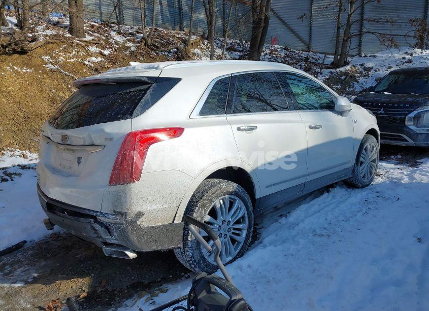 Photo 4 of 2017 Cadillac Xt5 PREMIUM LUXURY (VIN 1GYKNERS1HZ145710)