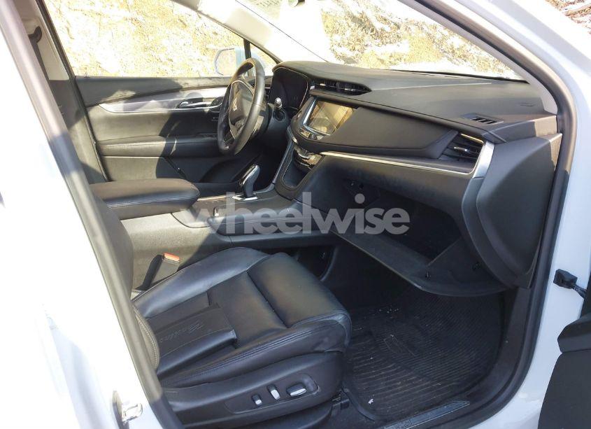 Photo 5 of 2017 Cadillac Xt5 PREMIUM LUXURY (VIN 1GYKNERS1HZ145710)