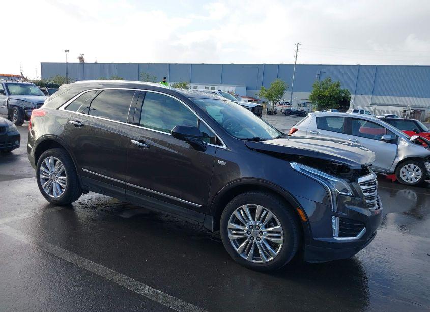 2017 Cadillac Xt5 PREMIUM LUXURY (VIN 1GYKNERS1HZ197242) main photo