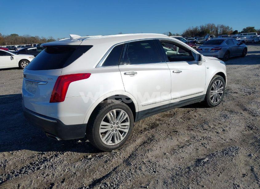 Photo 4 of 2018 Cadillac Xt5 PREMIUM LUXURY (VIN 1GYKNERS1JZ148547)