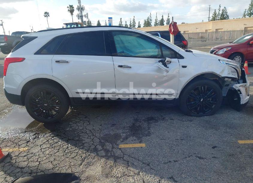 Photo 13 of 2019 Cadillac Xt5 PREMIUM LUXURY (VIN 1GYKNERS2KZ219000)