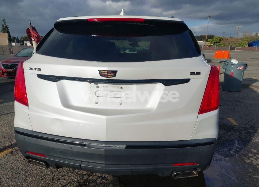 Photo 16 of 2019 Cadillac Xt5 PREMIUM LUXURY (VIN 1GYKNERS2KZ219000)