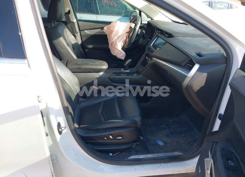 Photo 5 of 2017 Cadillac Xt5 PREMIUM LUXURY (VIN 1GYKNERS3HZ284561)