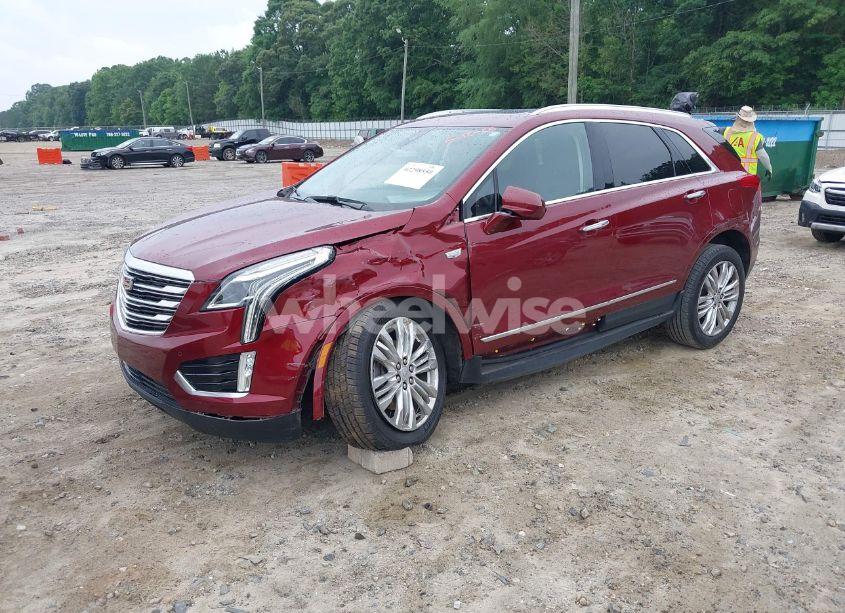 Photo 2 of 2018 Cadillac Xt5 PREMIUM LUXURY (VIN 1GYKNERS4JZ105398)