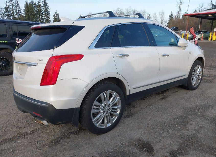 Photo 4 of 2017 Cadillac Xt5 PREMIUM LUXURY (VIN 1GYKNERS5HZ116503)