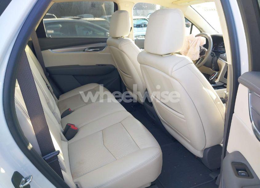 Photo 8 of 2017 Cadillac Xt5 PREMIUM LUXURY (VIN 1GYKNERS5HZ198782)