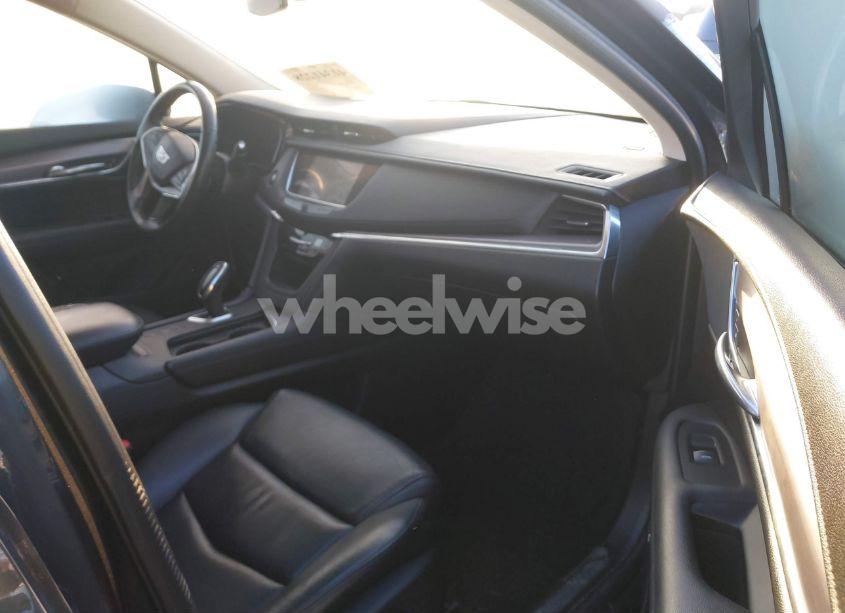 Photo 5 of 2018 Cadillac Xt5 PREMIUM LUXURY (VIN 1GYKNERS6JZ208094)