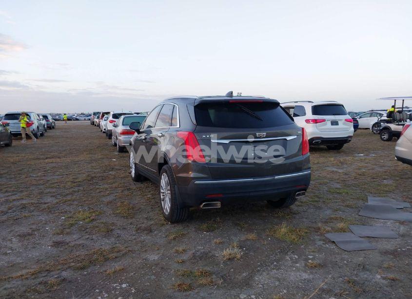 Photo 3 of 2019 Cadillac Xt5 PREMIUM LUXURY (VIN 1GYKNERS6KZ152904)