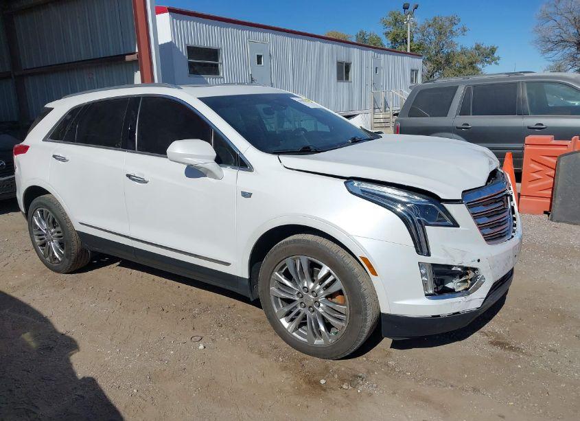 2017 Cadillac Xt5 PREMIUM LUXURY (VIN 1GYKNERS7HZ139751) main photo