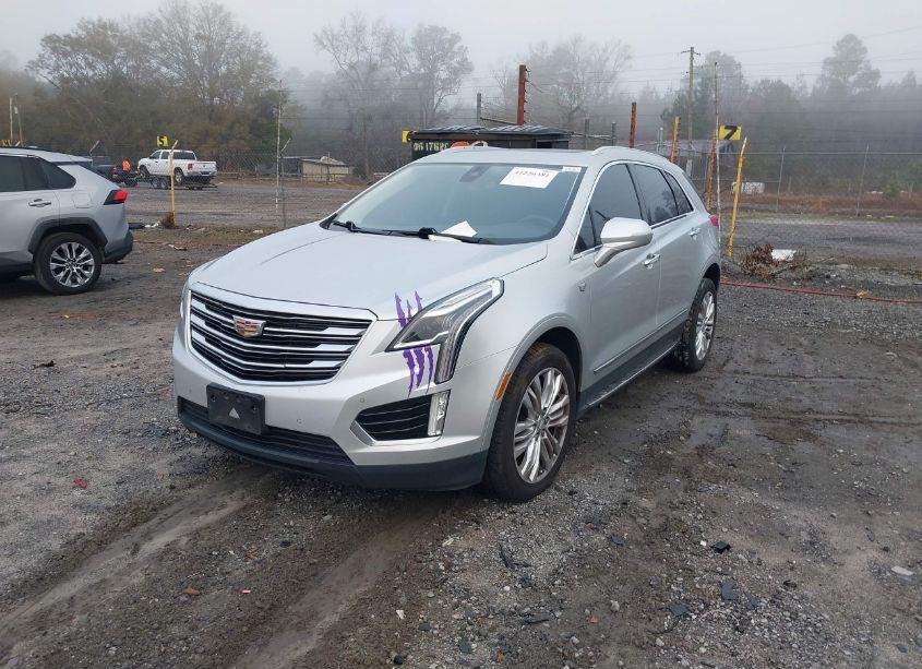Photo 2 of 2017 Cadillac Xt5 PREMIUM LUXURY (VIN 1GYKNERS7HZ294428)