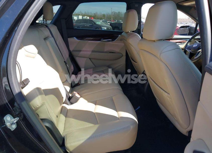 Photo 8 of 2018 Cadillac Xt5 PREMIUM LUXURY (VIN 1GYKNERS7JZ129503)