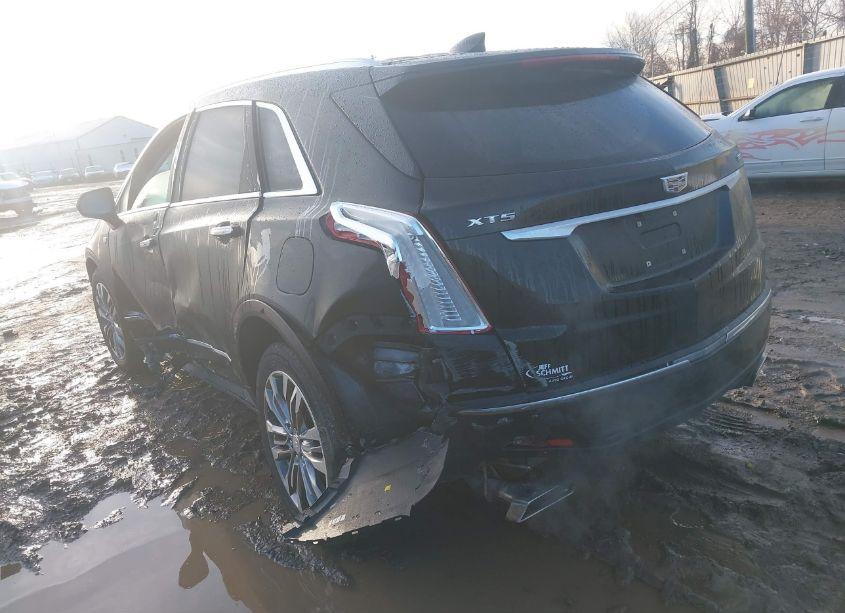 Photo 3 of 2018 Cadillac Xt5 PREMIUM LUXURY (VIN 1GYKNERS7JZ132238)