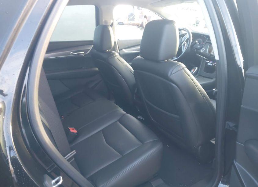 Photo 8 of 2018 Cadillac Xt5 PREMIUM LUXURY (VIN 1GYKNERS7JZ132238)