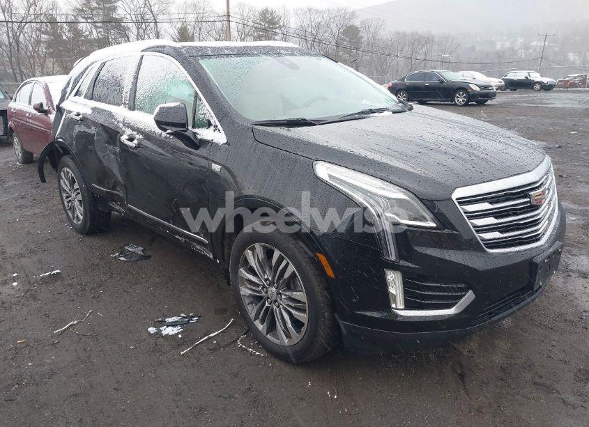 2018 Cadillac Xt5 PREMIUM LUXURY (VIN 1GYKNFRS1JZ124674) main photo