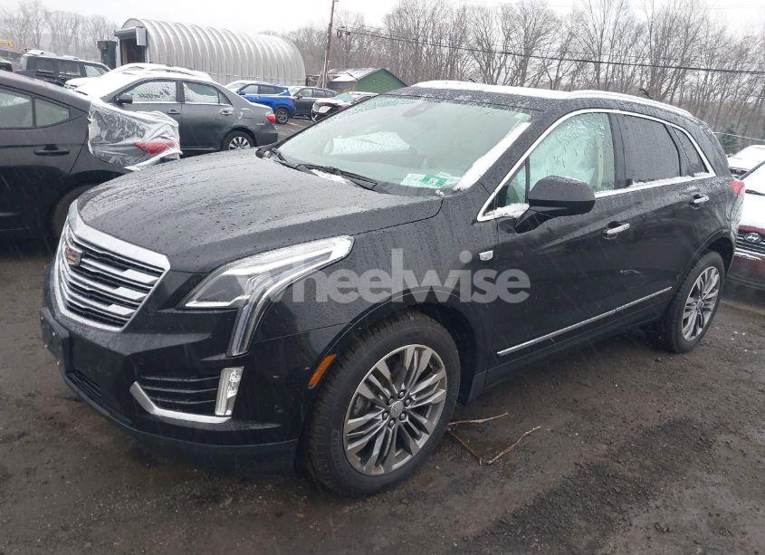 Photo 2 of 2018 Cadillac Xt5 PREMIUM LUXURY (VIN 1GYKNFRS1JZ124674)
