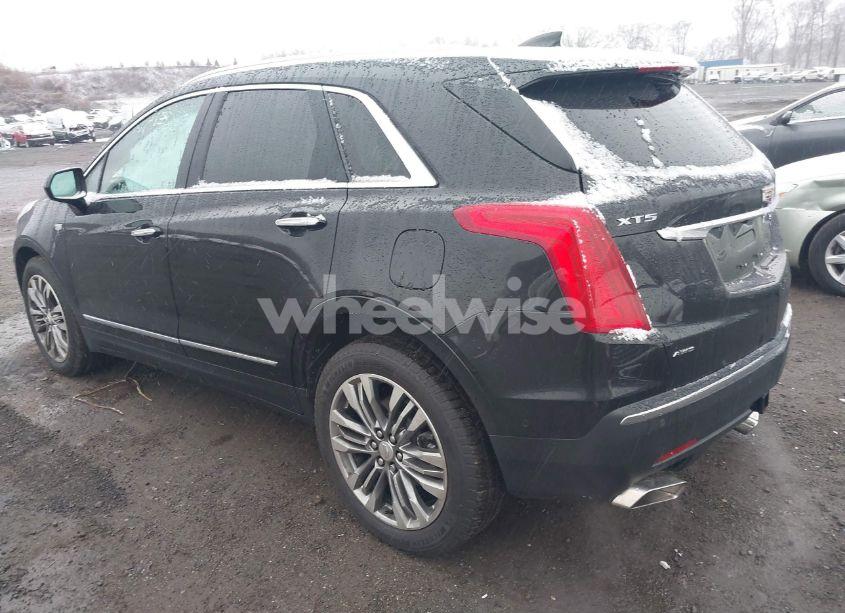 Photo 3 of 2018 Cadillac Xt5 PREMIUM LUXURY (VIN 1GYKNFRS1JZ124674)