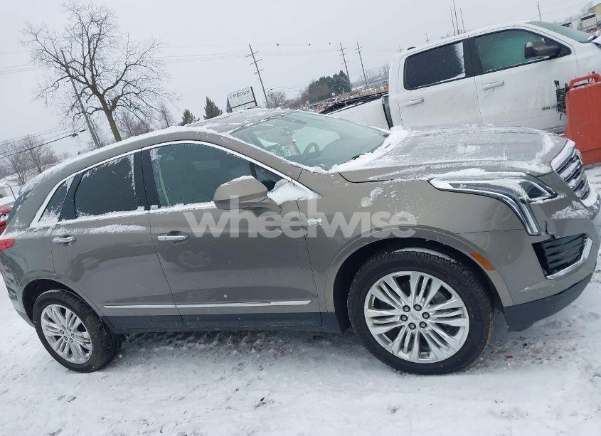 Photo 14 of 2018 Cadillac Xt5 PREMIUM LUXURY (VIN 1GYKNFRS1JZ130037)