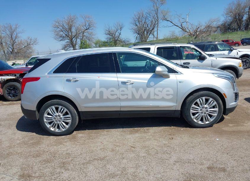 Photo 13 of 2019 Cadillac Xt5 PREMIUM LUXURY (VIN 1GYKNFRS1KZ125549)