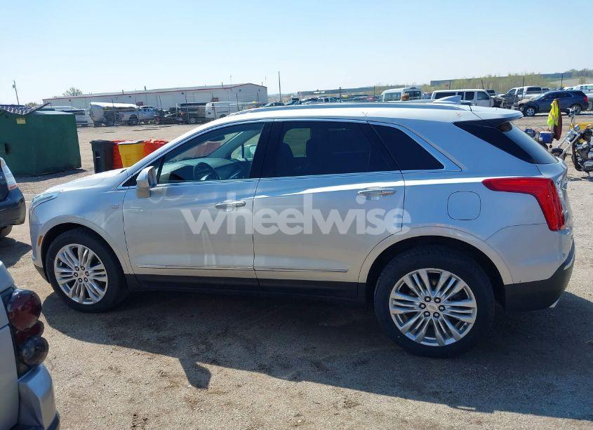 Photo 14 of 2019 Cadillac Xt5 PREMIUM LUXURY (VIN 1GYKNFRS1KZ125549)