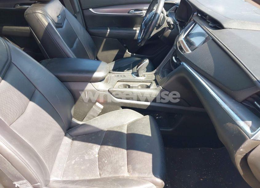 Photo 5 of 2019 Cadillac Xt5 PREMIUM LUXURY (VIN 1GYKNFRS1KZ125549)