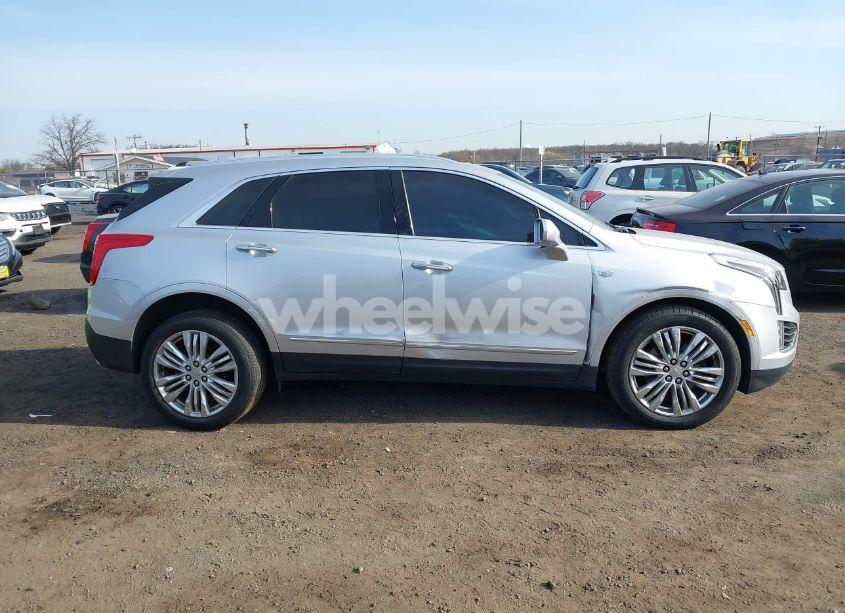 Photo 13 of 2019 Cadillac Xt5 PREMIUM LUXURY (VIN 1GYKNFRS2KZ227166)