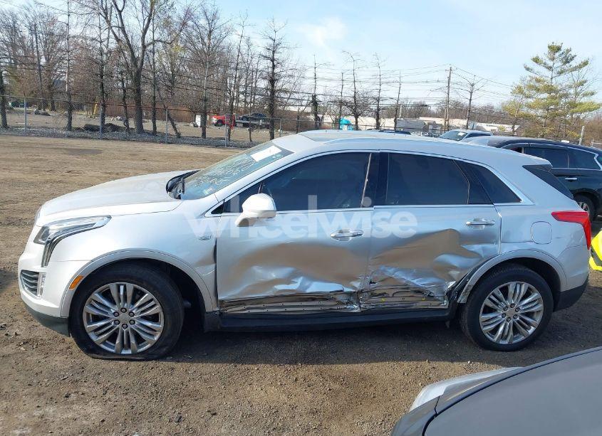 Photo 14 of 2019 Cadillac Xt5 PREMIUM LUXURY (VIN 1GYKNFRS2KZ227166)