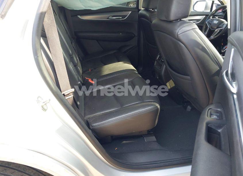 Photo 8 of 2019 Cadillac Xt5 PREMIUM LUXURY (VIN 1GYKNFRS2KZ227166)